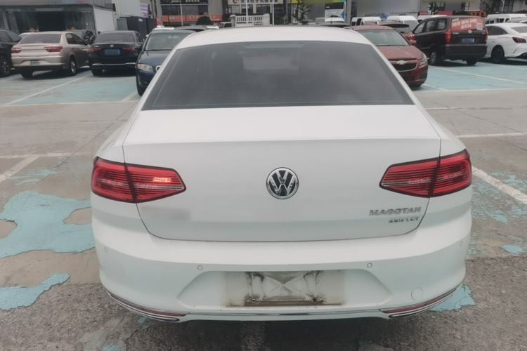 Used Volkswagen Magotan 2018 330TSI DSG Luxury Model Rear