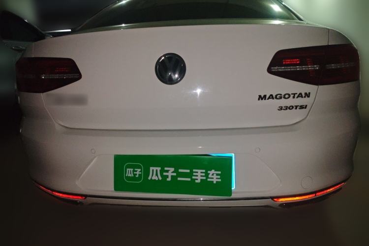 Used Volkswagen Magotan 2018 330TSI DSG Luxury Model Rear