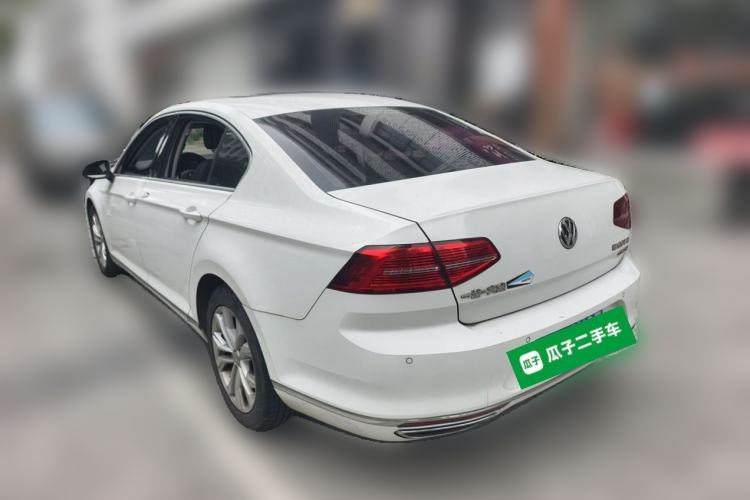Used Volkswagen Magotan 2018 330TSI DSG Luxury Model Rear Left 45 Deg