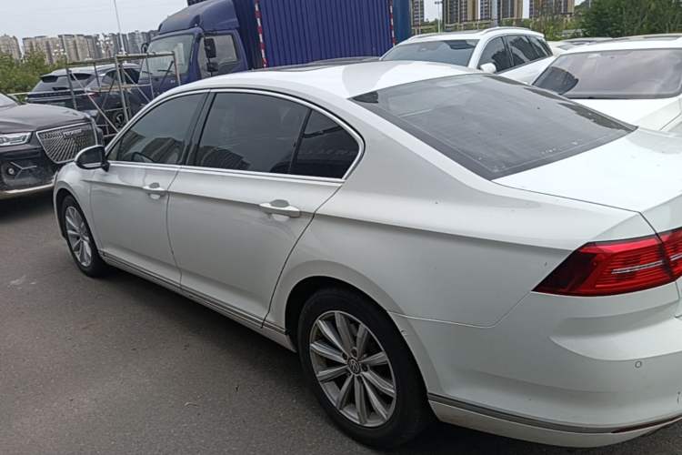 Used Volkswagen Magotan 2018 330TSI DSG Advanced Model Rear Left 45 Deg