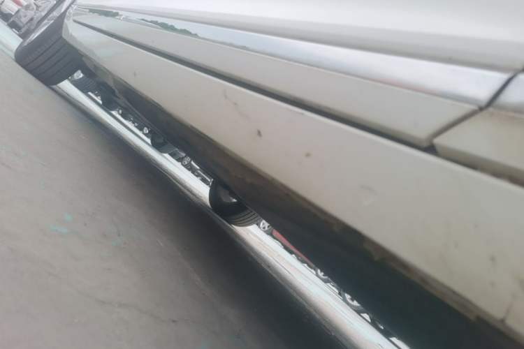 Used Volkswagen Magotan 2018 330TSI DSG Luxury Model Right Side Sill