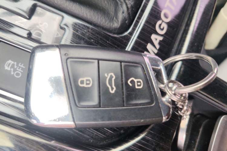 Used Volkswagen Magotan 2018 330TSI DSG Luxury Model Vehicle Key