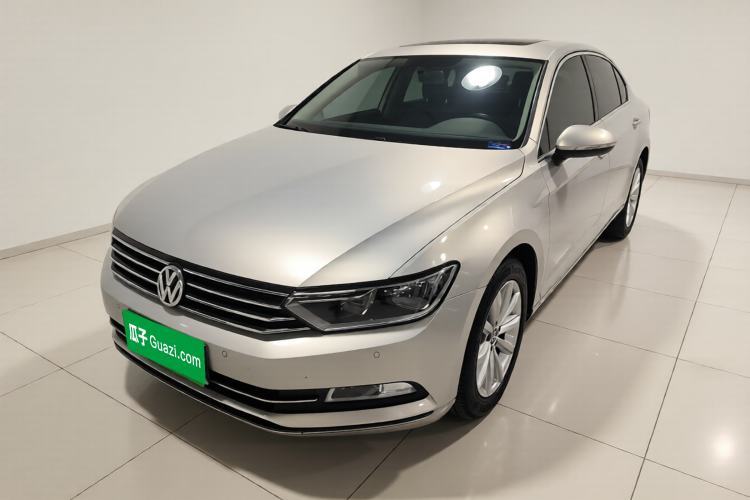 Used Volkswagen Magotan 2018 330TSI DSG Advanced Model Guazi used car, China used car export, Used car for sale, Used  cars, Cheapest cars for sale