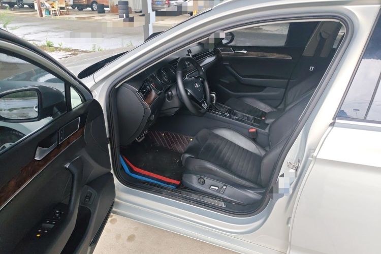 Used Volkswagen Magotan 2018 330TSI DSG Luxury Model Driver Seat