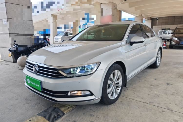 Used Volkswagen Magotan 2018 Facelift 330TSI DSG Luxury Model Guazi used car, China used car export, Used car for sale, Used  cars, Cheapest cars for sale