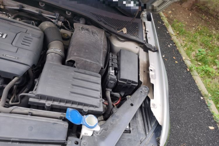 Used Volkswagen Magotan 2018 380TSI DSG Prestige Model Engine Bay Left