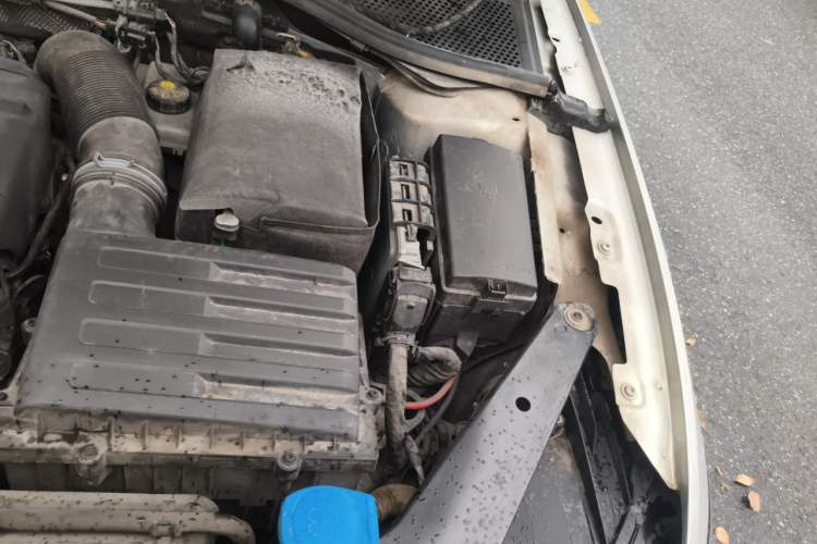 Used Volkswagen Magotan 2018 330TSI DSG Advanced Model Engine Bay Left