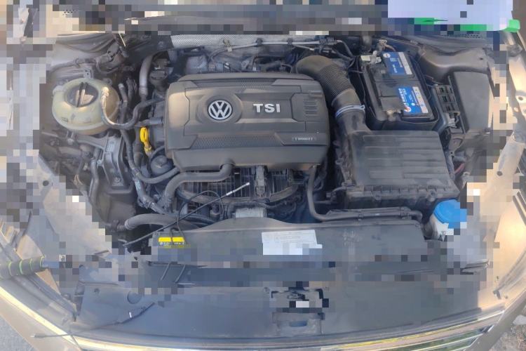 Used Volkswagen Magotan 2018 Facelift 330TSI DSG Luxury Model Engine Bay
