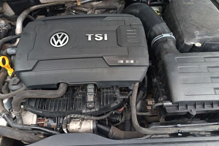 Used Volkswagen Magotan 2018 330TSI DSG Advanced Model Engine Bay