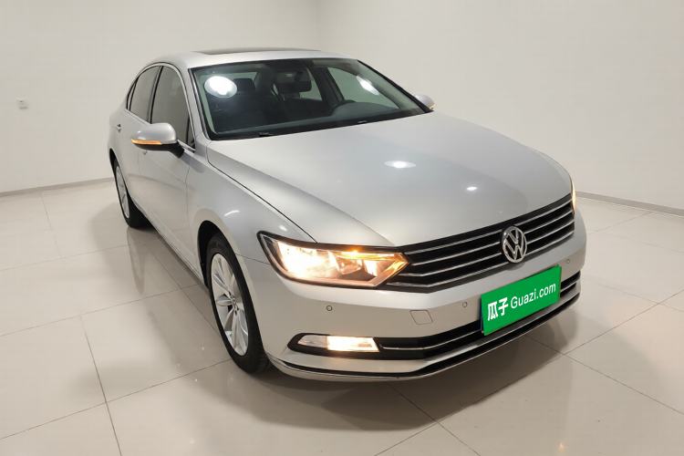 Used Volkswagen Magotan 2018 330TSI DSG Advanced Model Exterior 1