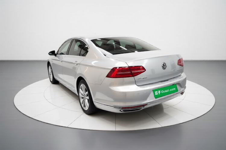 Used Volkswagen Magotan 2018 380TSI DSG Luxury Model Exterior 3