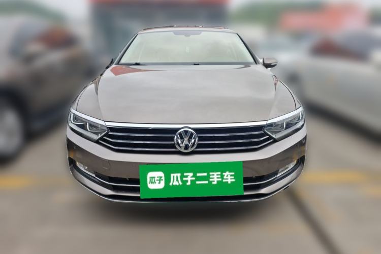 Used Volkswagen Magotan 2018 330TSI DSG Luxury Model Front