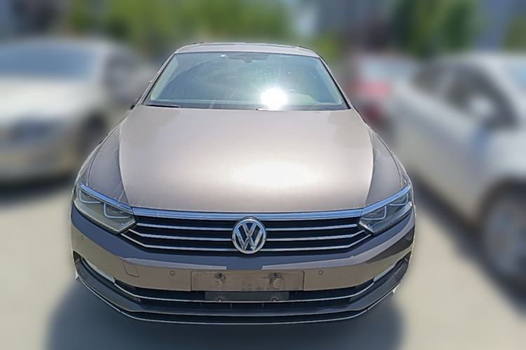 Used Volkswagen Magotan 2018 330TSI DSG Luxury Model Front