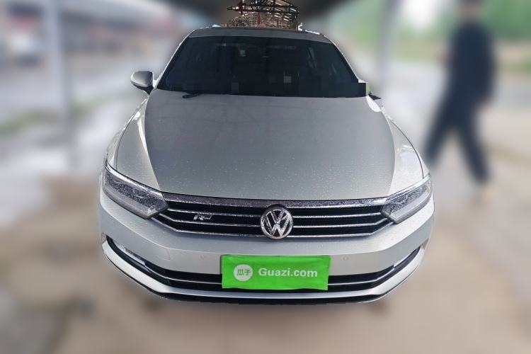 Used Volkswagen Magotan 2018 330TSI DSG Luxury Model Front