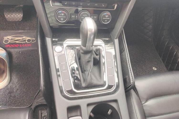 Used Volkswagen Magotan 2018 330TSI DSG Luxury Model Gear Lever