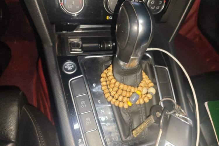 Used Volkswagen Magotan 2018 330TSI DSG Advanced Model Gear Lever