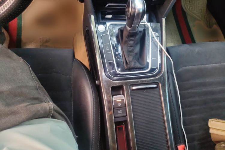 Used Volkswagen Magotan 2018 380TSI DSG Luxury Model Gear Lever