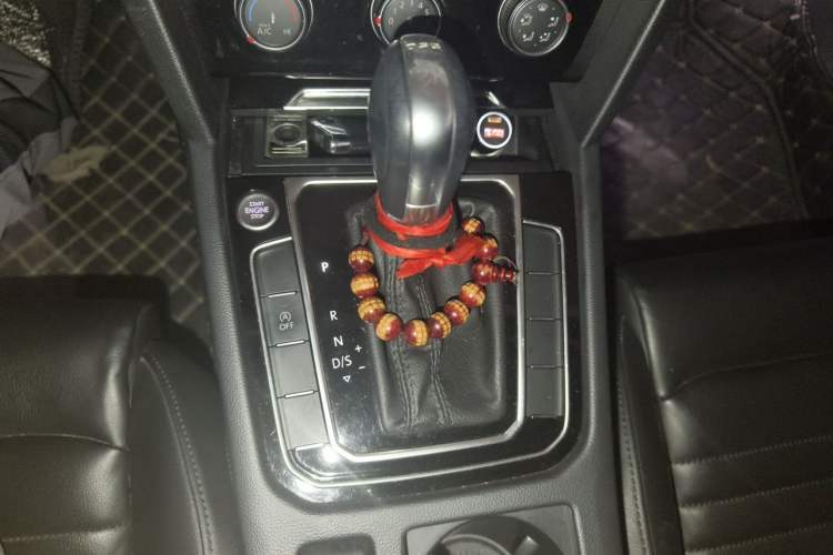 Used Volkswagen Magotan 2018 330TSI DSG Advanced Model Gear Lever