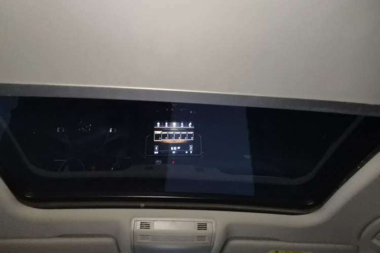 Used Volkswagen Magotan 2018 330TSI DSG Luxury Model Headliner