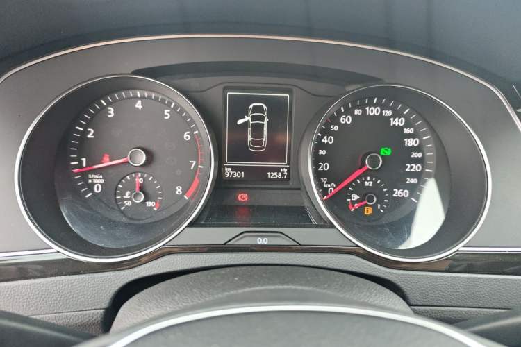 Used Volkswagen Magotan 2018 330TSI DSG Luxury Model Instrument Cluster