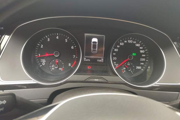 Used Volkswagen Magotan 2018 Facelift 330TSI DSG Luxury Model Instrument Cluster