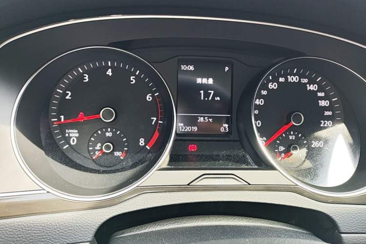 Used Volkswagen Magotan 2018 330TSI DSG Advanced Model Instrument Cluster