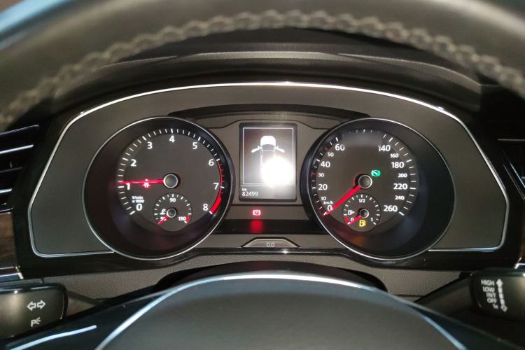 Used Volkswagen Magotan 2018 Facelift 330TSI DSG Luxury Model Instrument Cluster