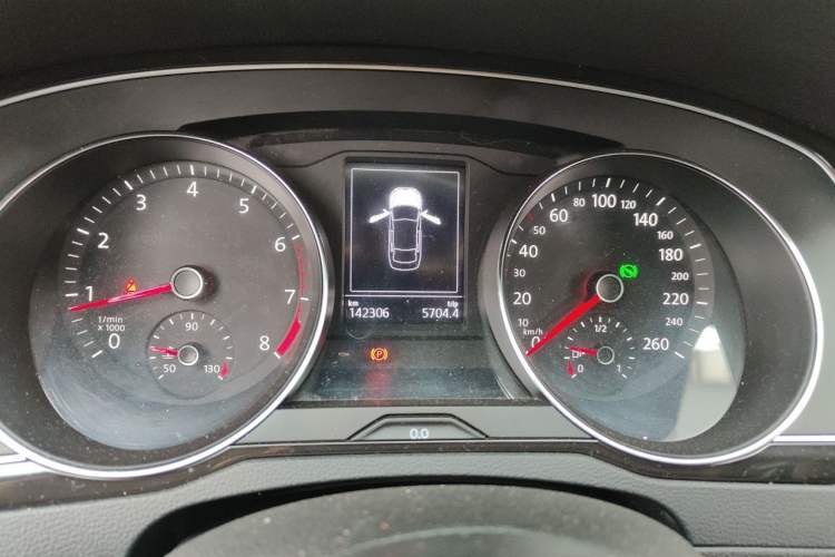 Used Volkswagen Magotan 2018 330TSI DSG Advanced Model Instrument Cluster
