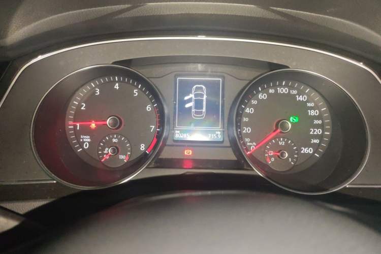 Used Volkswagen Magotan 2018 330TSI DSG Advanced Model Instrument Cluster
