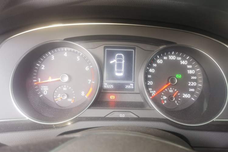 Used Volkswagen Magotan 2018 330TSI DSG Advanced Model Instrument Cluster