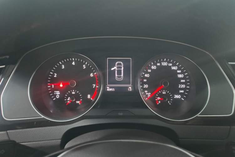 Used Volkswagen Magotan 2018 330TSI DSG Advanced Model Instrument Cluster