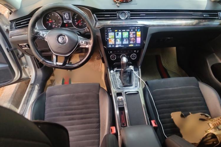 Used Volkswagen Magotan 2018 380TSI DSG Luxury Model Interior 2