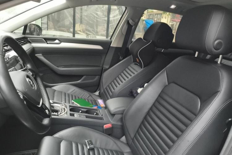 Used Volkswagen Magotan 2018 330TSI DSG Advanced Model Left Front Seat