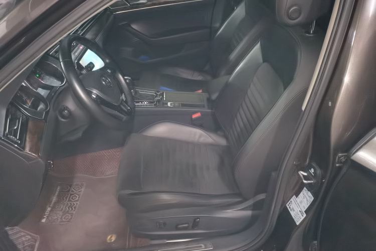 Used Volkswagen Magotan 2018 330TSI DSG Luxury Model Left Front Seat
