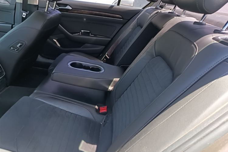 Used Volkswagen Magotan 2018 330TSI DSG Luxury Model Left Rear Seat