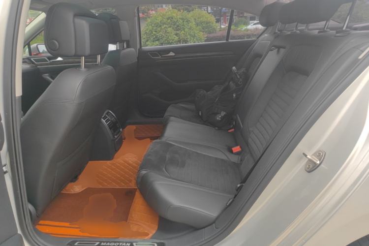 Used Volkswagen Magotan 2018 330TSI DSG Luxury Model Left Rear Seat