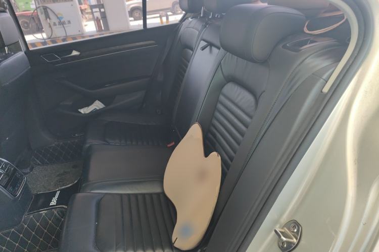 Used Volkswagen Magotan 2018 Facelift 330TSI DSG Luxury Model Left Rear Seat