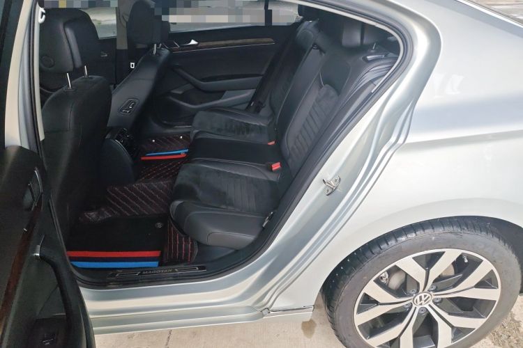 Used Volkswagen Magotan 2018 330TSI DSG Luxury Model Left Rear Seat