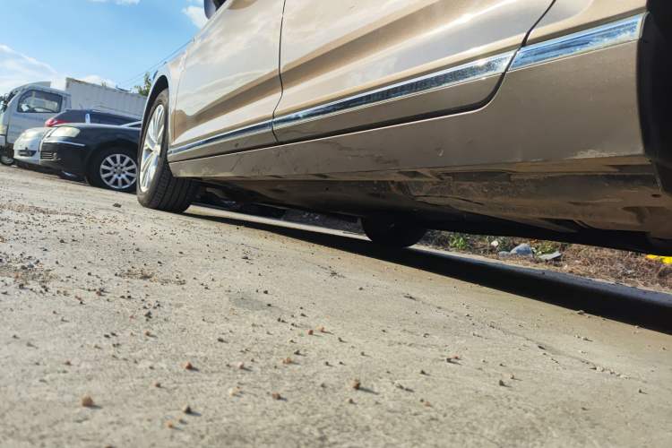 Used Volkswagen Magotan 2018 330TSI DSG Luxury Model Left Side Sill