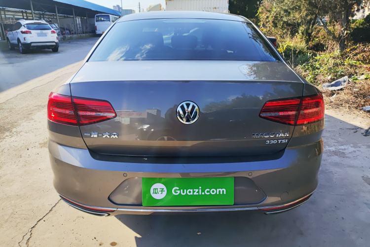 Used Volkswagen Magotan 2018 330TSI DSG Luxury Model Rear