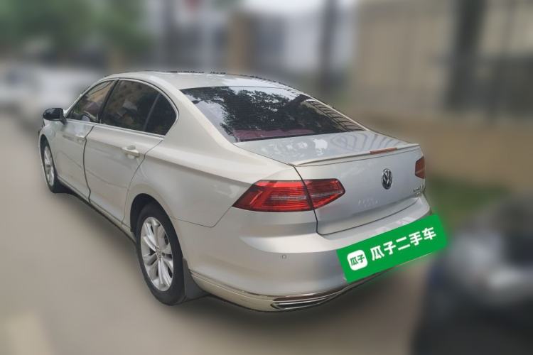 Used Volkswagen Magotan 2018 Facelift 330TSI DSG Luxury Model Rear Left 45 Deg