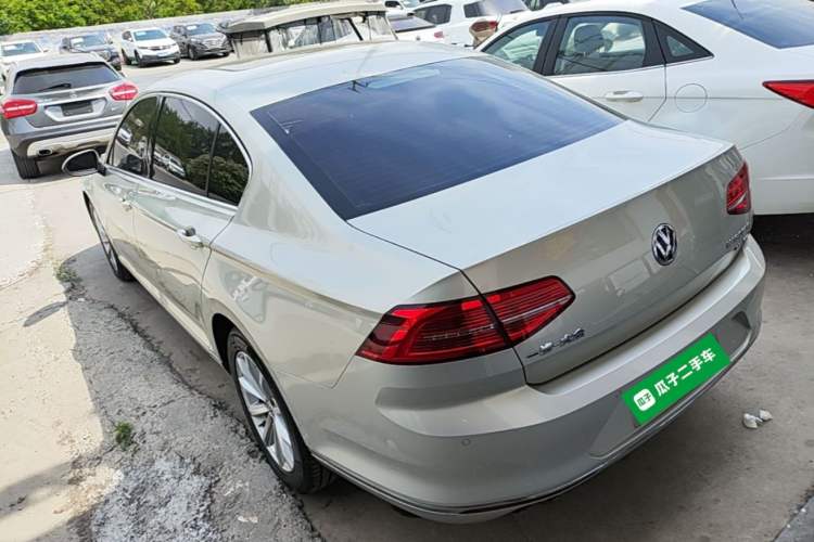Used Volkswagen Magotan 2018 330TSI DSG Advanced Model Rear Left 45 Deg