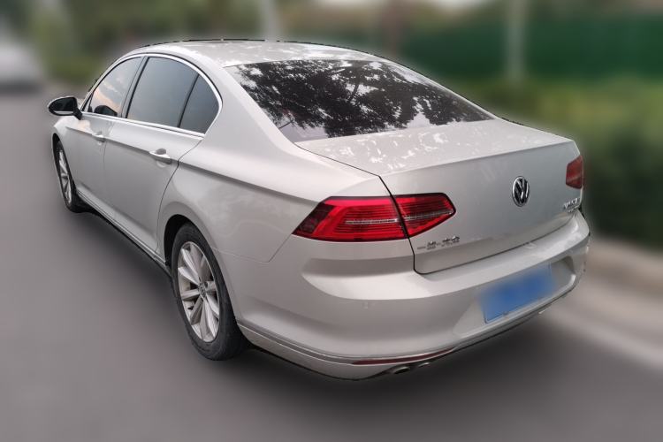 Used Volkswagen Magotan 2018 330TSI DSG Advanced Model Rear Left 45 Deg