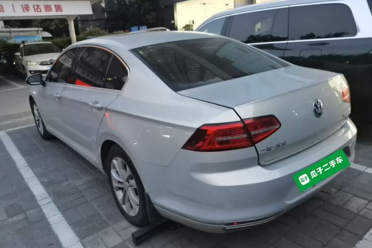 Used Volkswagen Magotan 2018 330TSI DSG Luxury Model Rear Left 45 Deg