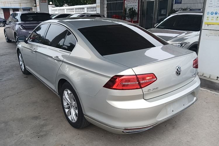 Used Volkswagen Magotan 2018 Facelift 330TSI DSG Luxury Model Rear Left 45 Deg