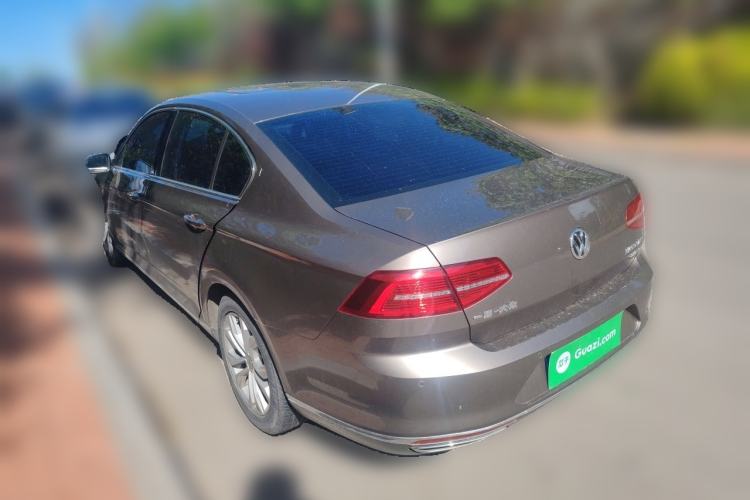 Used Volkswagen Magotan 2018 Facelift 330TSI DSG Luxury Model Rear Left 45 Deg