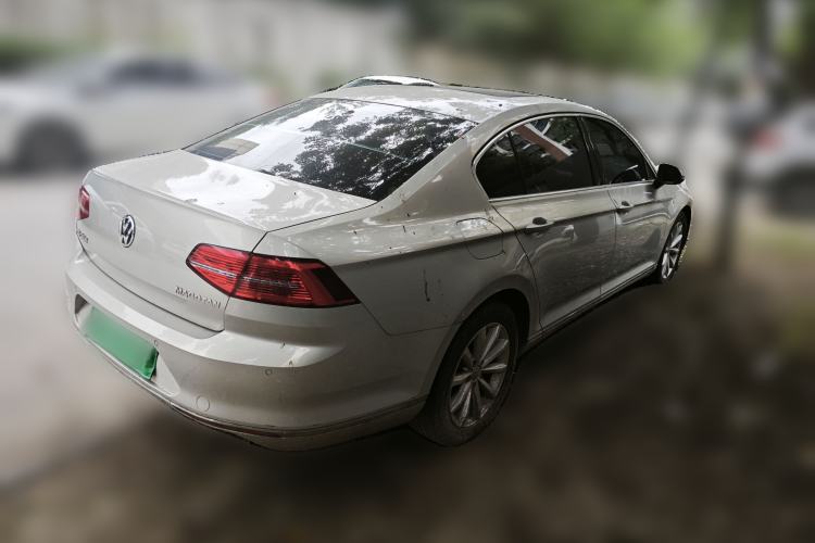 Used Volkswagen Magotan 2018 330TSI DSG Advanced Model Rear Right 45 Deg
