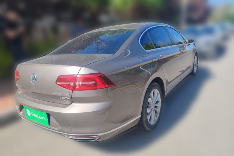 Used Volkswagen Magotan 2018 Facelift 330TSI DSG Luxury Model Rear Right 45 Deg