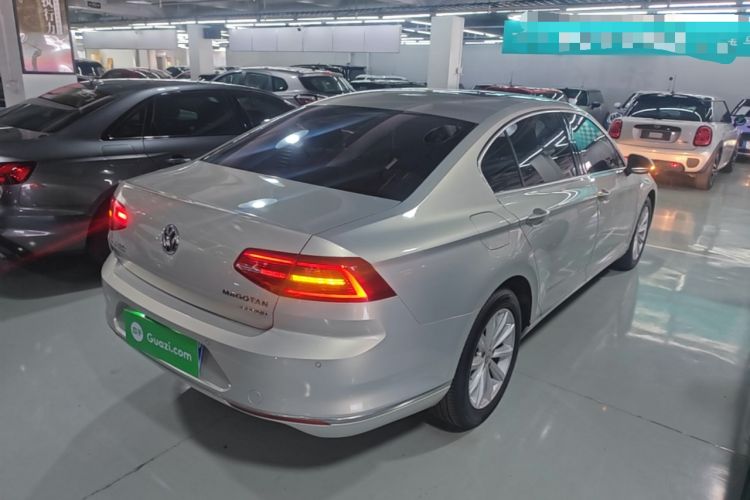 Used Volkswagen Magotan 2018 330TSI DSG Advanced Model Rear Right 45 Deg