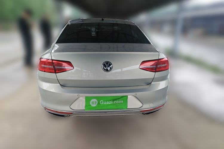 Used Volkswagen Magotan 2018 330TSI DSG Luxury Model Rear